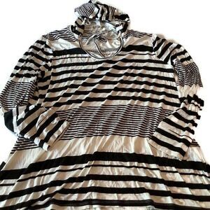 American Rag One Size Black White Stripe Pool Coverup Womens Hipster Hoodie